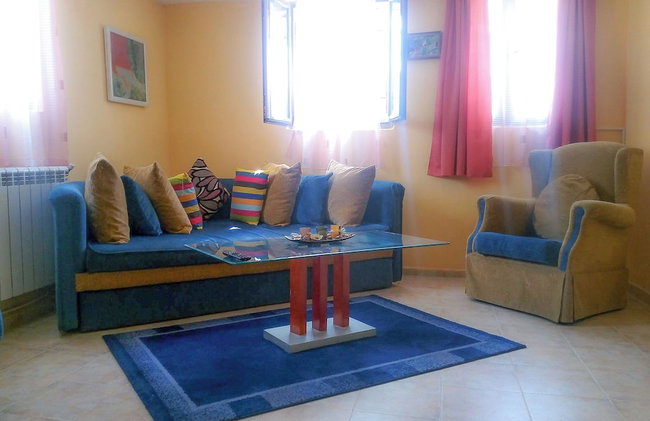 Three Bedroom House With Garden Only 10 km From Veliko Tarnovo - Foto 5