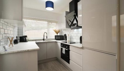 Modern Luxury Home - Pool Table - Sleeps 5 - Foto 4