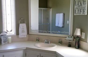 Disney Backyard Oasis - Foto 38