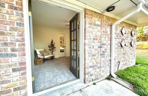 King Bed Suite in Conroe , Garage Available - Foto 25