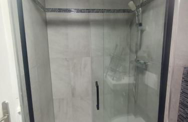 Le Petit Cocon - Parking privé - Lyon Sud - Foto 14