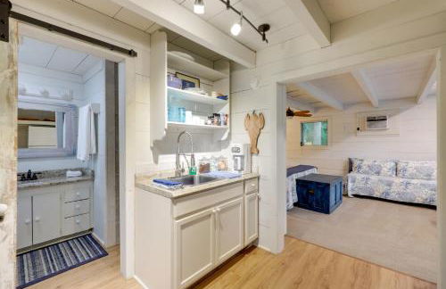 Nantucket Cottage with Fishing Dock and Sunsets - Foto 11