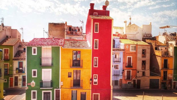Tour privado por Villajoyosa - Foto 5, Edificios de colores en Villajoyosa