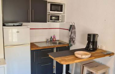 Charming studio - Photo 8