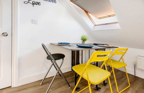 Cosy flat with free parking near London hotspots - Foto 4