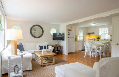 Huge Deck Outdoor Shower Dog Friendly - Photo 7