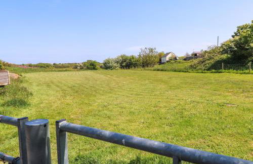 The Lodge - Photo 23