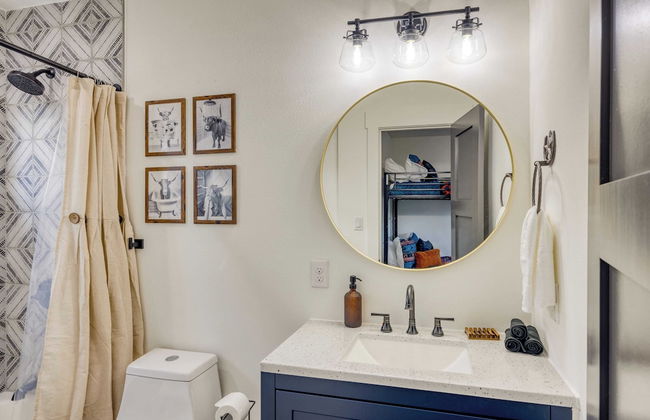 Pool, Hot Tub, Game Room, Fire Pit Luxe & Private 4bdr Maverick by Avantstay - Foto 35