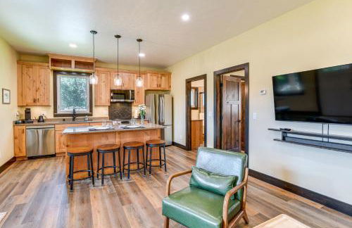 2 Mi to Dtwn Palmer Custom Valley Home with Garage - Foto 7