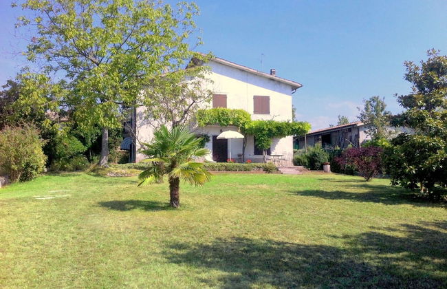 Shimmering Serenity in Pastrengo - Photo 1