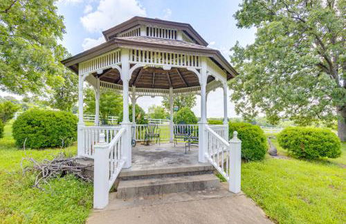 Gated 35-Acre De Soto Estate Pool, Lake and Patio! - Foto 39