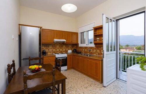 Valira Stathmos Home, Rustic Charm Cottage w Views - Foto 13