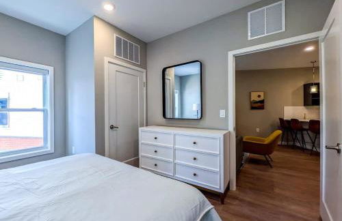 324 Brand New 1 Bedroom 1 Bath 1 Kitchen 1 Liv - Foto 1