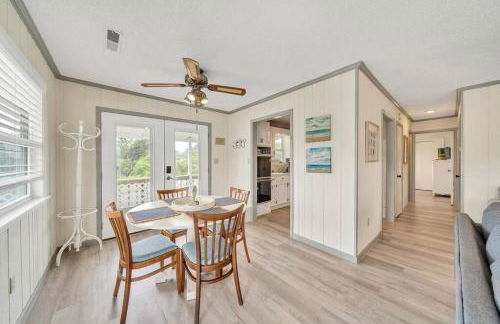 Nearby Beach l Friends & Family l Pet-Friendly - Photo 17