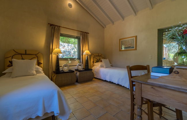 Marnei Mare - Photo 4