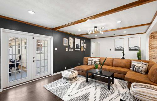 6BD Modern Rustic Retreat - Yard Pool & BBQ - Foto 10