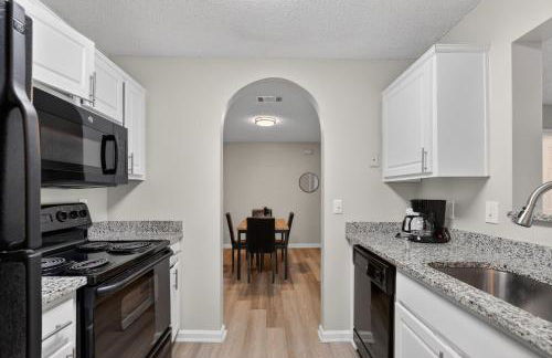 Comfy stay with patio and laundry near Atlanta - Foto 13