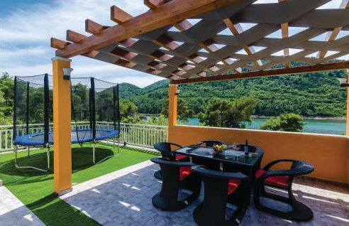 Three-Bedroom Holiday Home In Ston - Foto 4