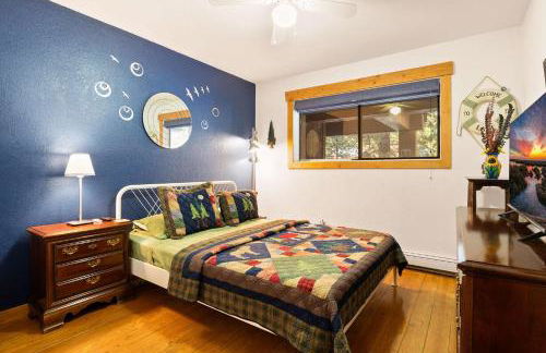 Sierra Pines Retreat - Sleeps 6 - Foto 22