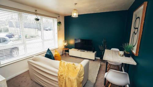 Cosy Apartments for Couples & Working Professionals Free Parking & Smart TV - Foto 1