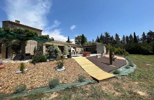 84A - "Mas d'Elise" magnificent villa with pool in the heart of Luberon - Foto 40