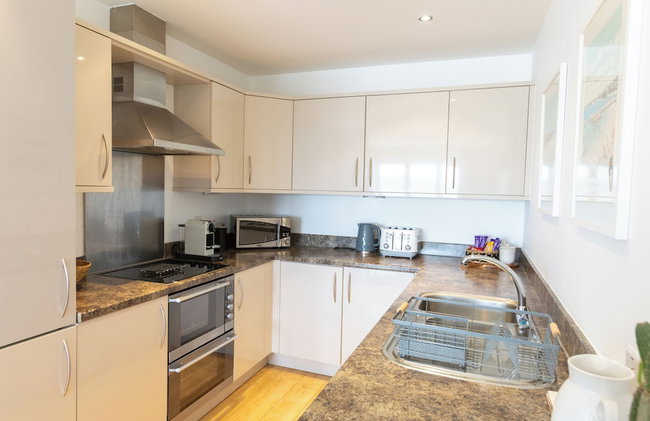 The Beach House & Porth Sands Apartments - Photo 77