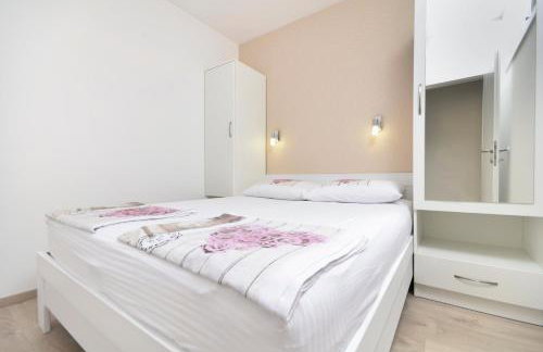 Apartment Mira II - Photo 69