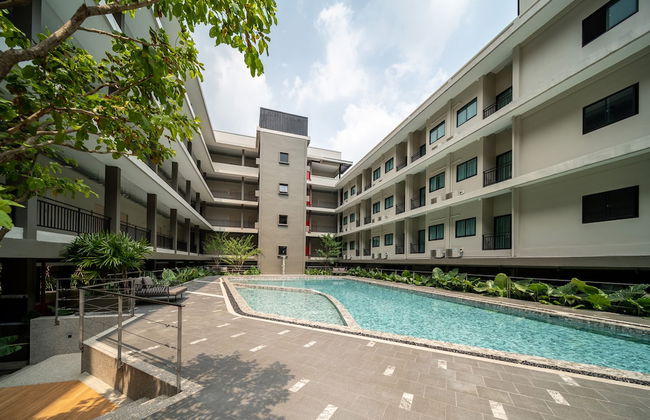 College Haus - Photo 33