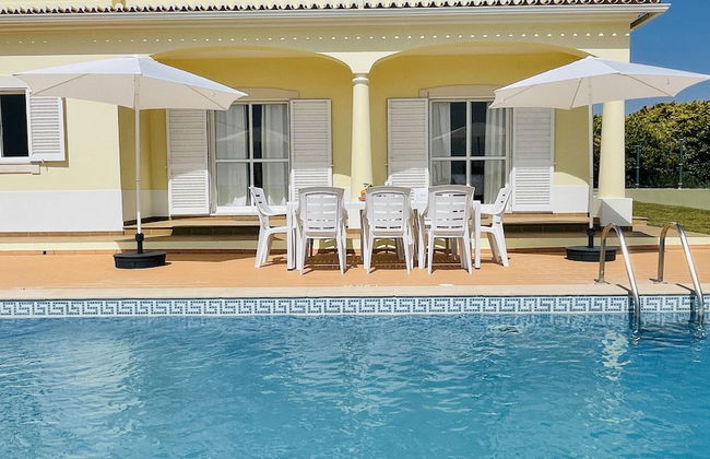 Lara Lima CIP - Photo 36