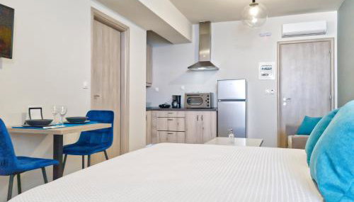 Epipleon Luxury Suites -104- Δωμάτιο 35τμ με βεράντα 35τμ μπροστά στη θάλασσα - Foto 4