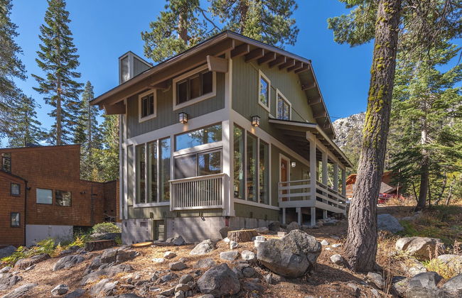 3BR Home in Alpine Meadows for 8 - Photo 1