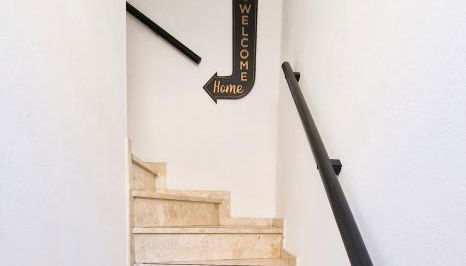 Blue House - Photo 4