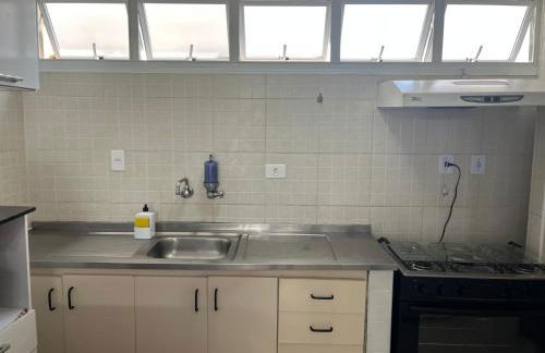 Apto Praia da Enseada 4 pessoas - Foto 6