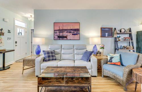 Walk to Bay Home with Fenced Yard in Colonial Beach - Foto 5