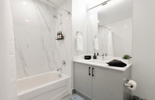 Sleek Loft 15 Min from NYC with Manhattan View - Foto 13