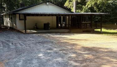 Peaceful Lake House - Photo 4