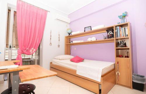 Maria's Airport Apartment, 4' metro, 10' airport, 15' beach, 40' city center - Foto 16