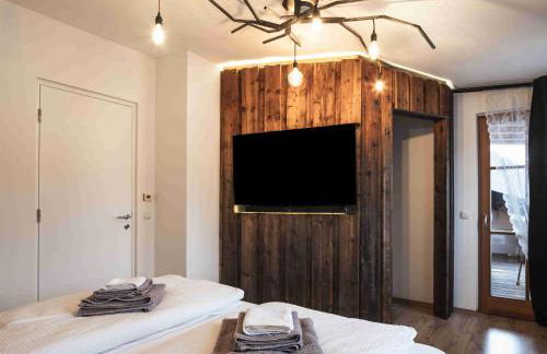 Luxury Larch Loft - Photo 10