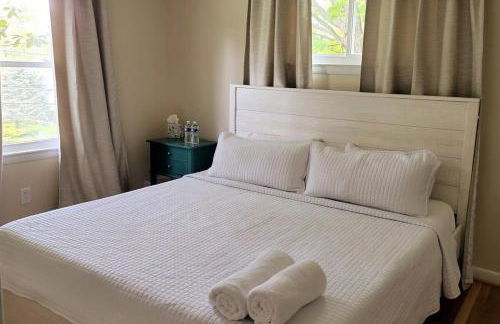 5 bedrooms with 4 Full Bath Fire Pit BBQ and Plush Amen on 1 2 acre - Photo 26