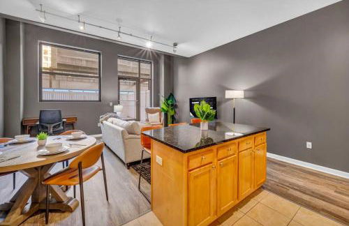 The Playhouse Suites 1BD | Parking | Downtown - Foto 9