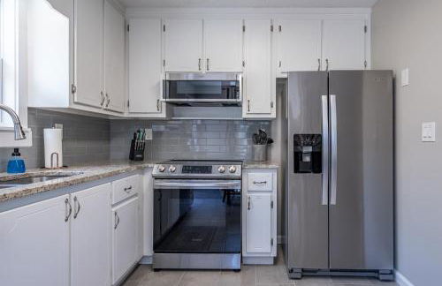 Disconnect From The City In This Outdoorsy Getaway - Foto 14