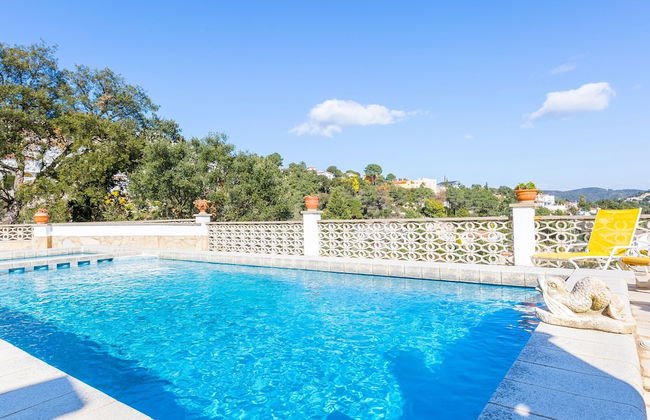 Serene Villa in Lloret de Mar With Private Swimming Pool - Photo 14