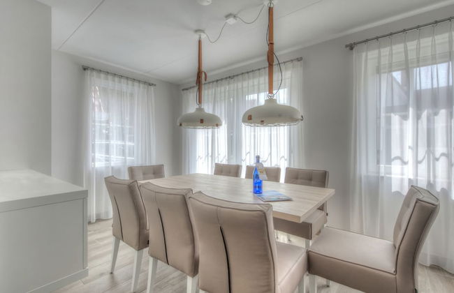 Sunny Zeeland Getaway - Photo 7