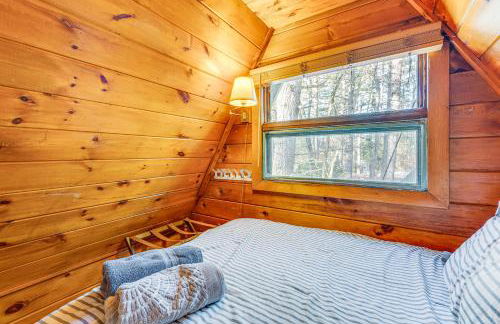 8 Mi to Cranmore Mtn Resort A-Frame with Fire Pit - Foto 19