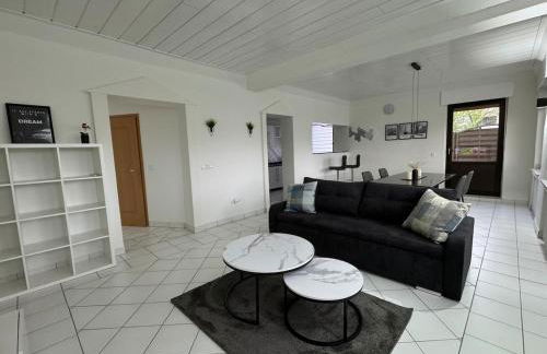 Entspannung pur! Privater Kinosaal & Whirlpool - Foto 3