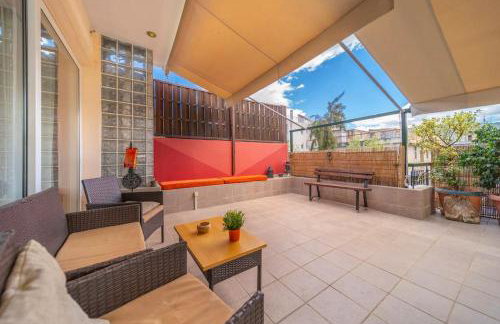 The HostMaster Ethnic Touch Feel Studio - Photo 8