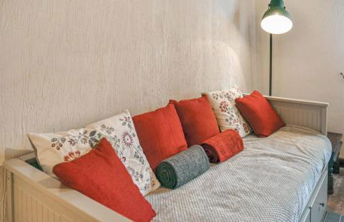 Gorgeous Home In Fontevraud L'abbaye - Photo 10