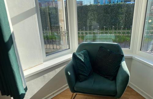 Convenient 3 bed Swansea house close to City & Bay - Foto 10