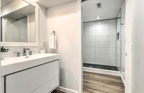 Updated Landover Apartment - WFH Friendly! - Foto 22