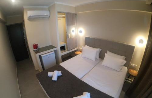 Paradise Hotel & Bar - Photo 47